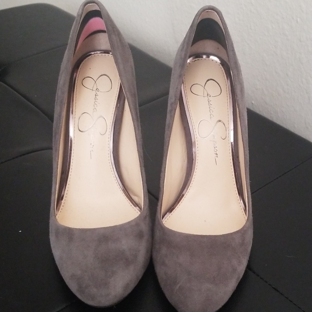 Heels - Picture 4 of 5